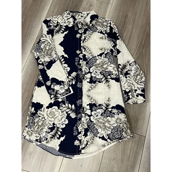 Women’s Blue‎ Floral Tunic Length Button Down Jacket Size S/M #323-L - Picture 2 of 4